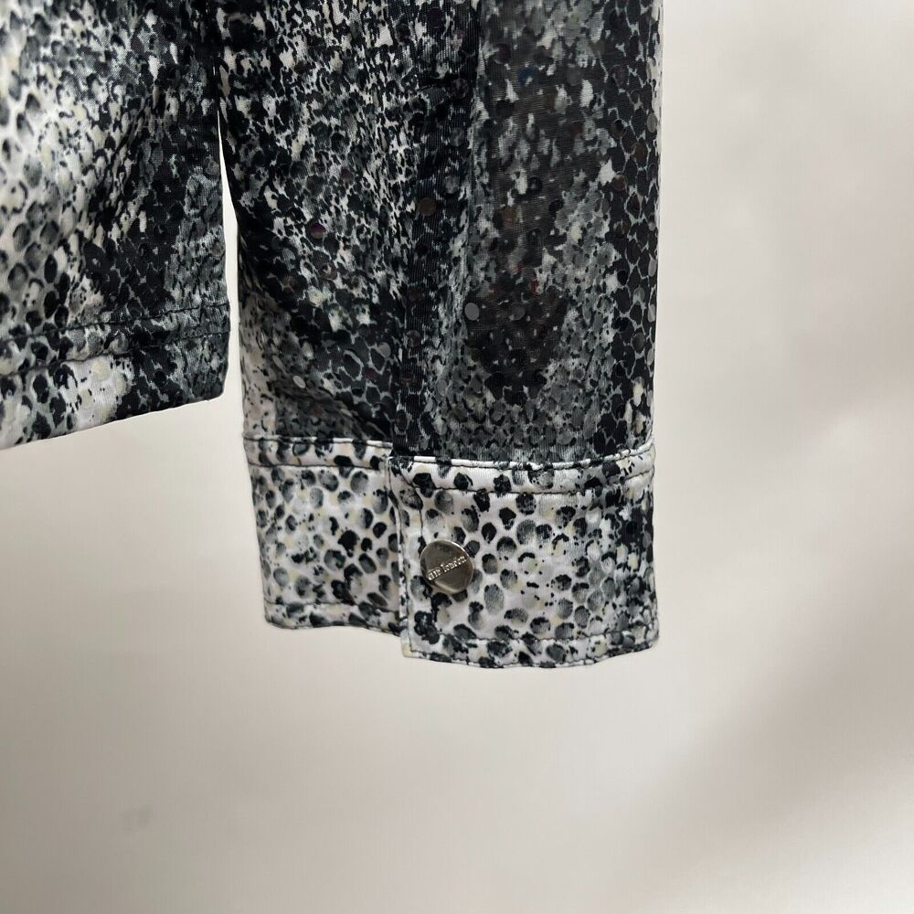 Erin London Women's Top Size Medium Black White Gray Snake Print - Picture 8 of 15